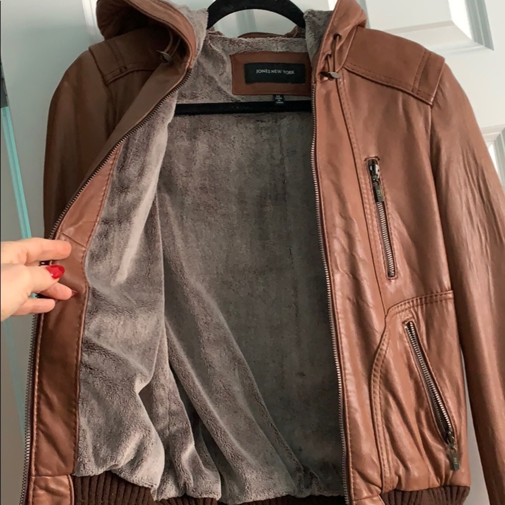 Leather jacket - Picture 3 of 10